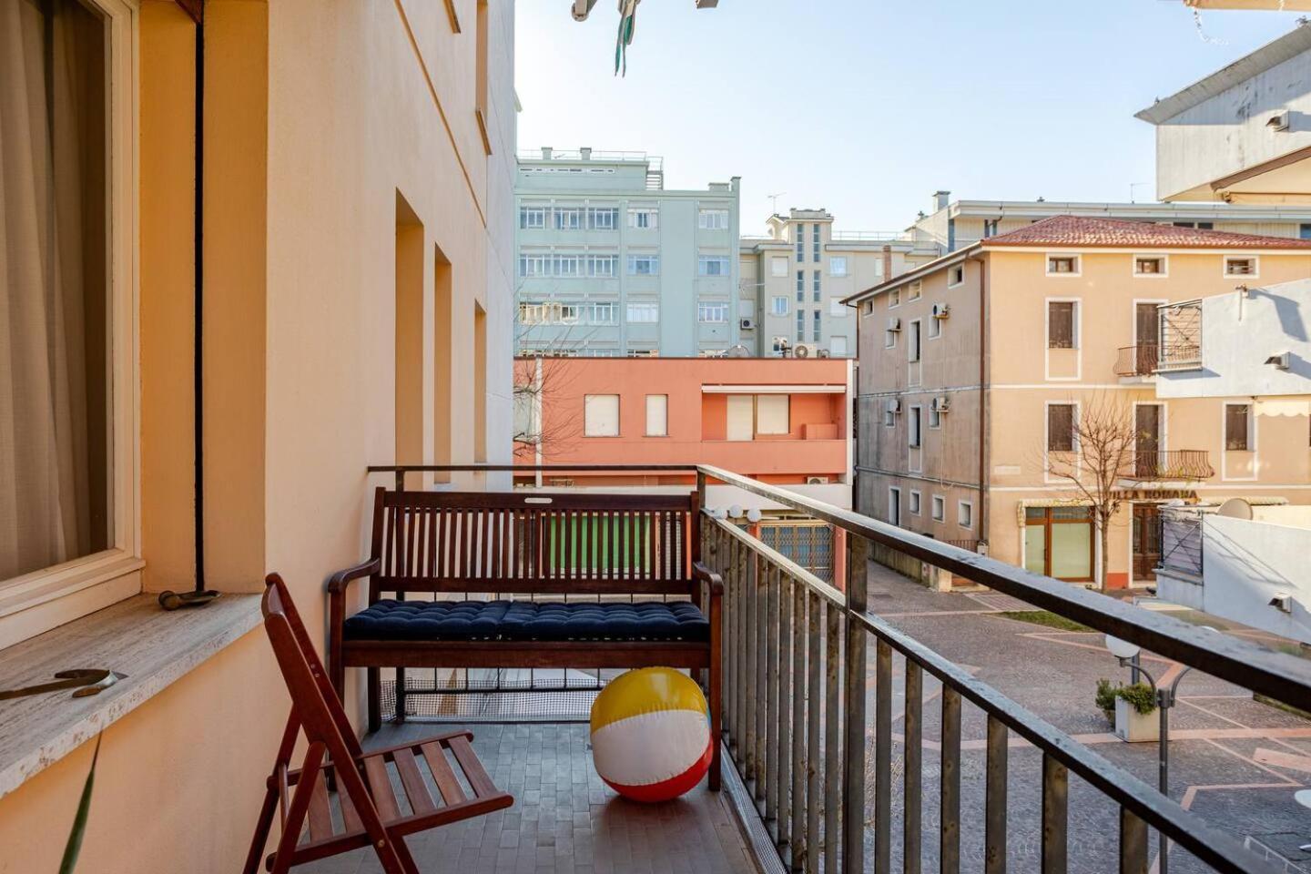 Sunny Home, Appartamento In Centro E Vicino Alla Spiaggia Grado Exterior foto