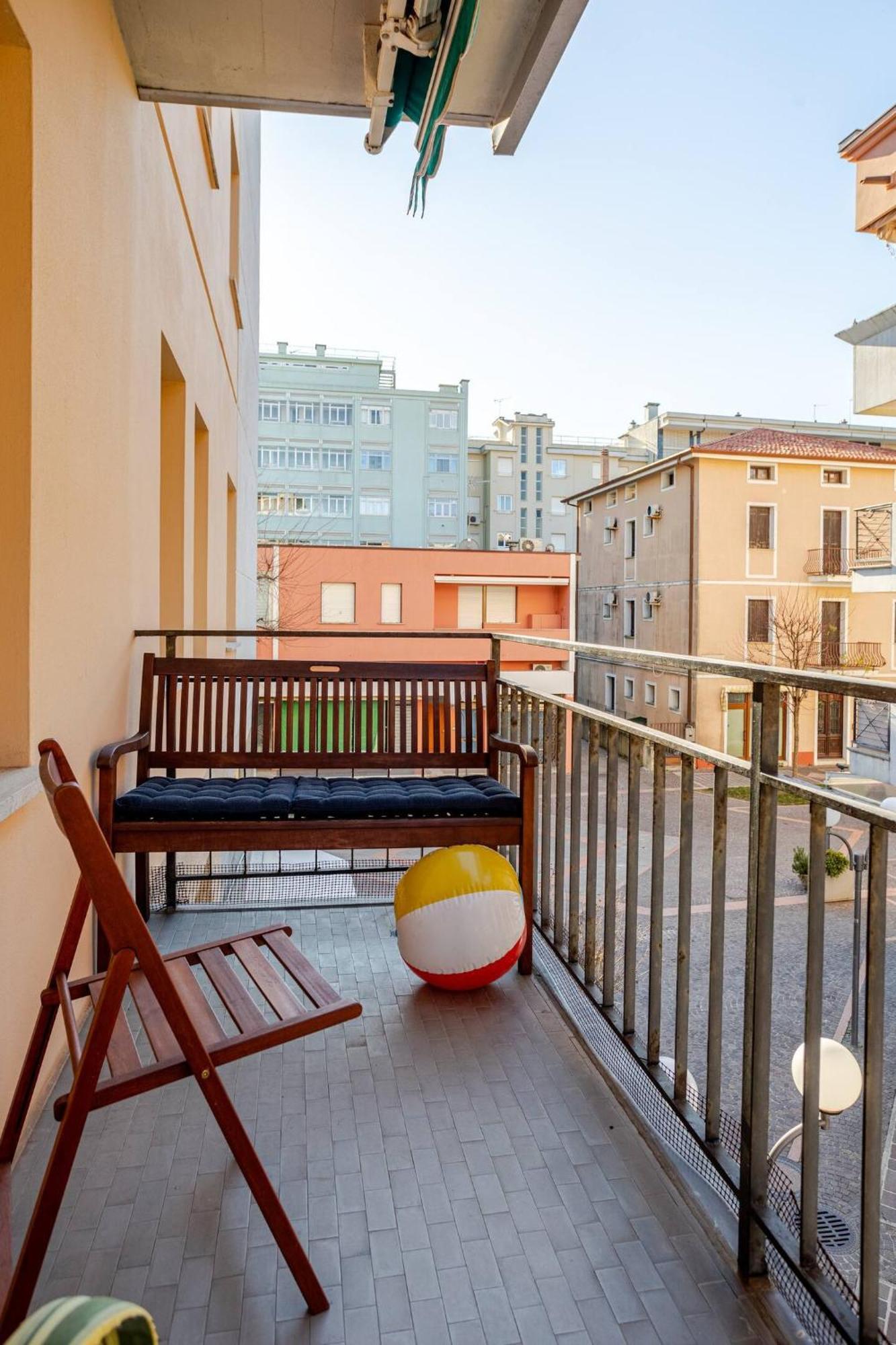 Sunny Home, Appartamento In Centro E Vicino Alla Spiaggia Grado Exterior foto
